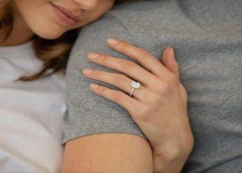 The Benefits and Drawbacks of Man Made Diamonds