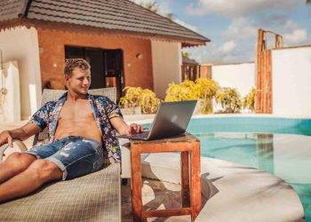 Antalya’s Digital Nomad Apartments: Remote Work by the Mediterranean